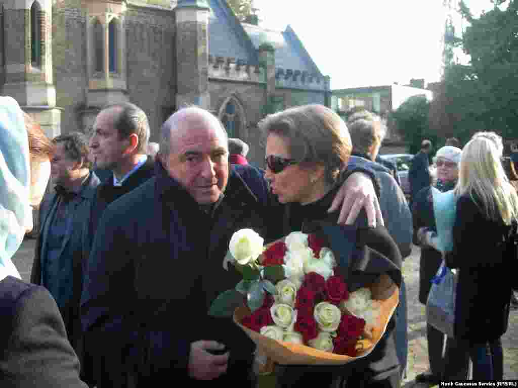 Boris Berezovsky (left) with Marina Litvinenko, the widow of Aleksandr Litvinenko, at an event to mark the first anniversary of the death of her husband. Berezovsky always blamed the former security agent&#39;s death by poisoning in 2006 on the Kremlin. &nbsp;