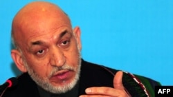 Karzai's government needs the support of the country's tribes if it is going to defeat the Taliban, one tribal leader says.