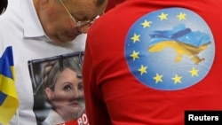 Brussels' demands for Yanukovych to free rival Yulia Tymoshenko has thrown a wrench into Ukraine's EU drive.