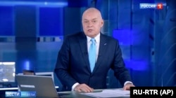 Russian state TV anchorman Dimtry Kiselyov (file photo)