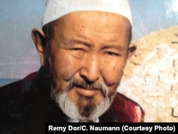 The late Haji Rakhmankul Khan organized an exodus of Pamir Kyrgyz from Afghanistan in 1978.