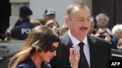 Do Ilham Aliyev (right) and his wife Mehriban Aliyeva really intend to change places?