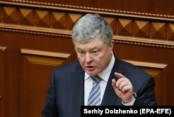 Ukrainian President Petro Poroshenko (file photo)