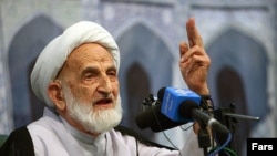 Ayatollah Abolghassem Khazali has renounced contact with his son.