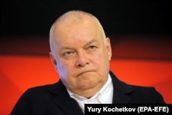 Russian state TV anchorman Dmitry Kiselyov (file photo)