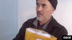 Azimjan Askarov in a Kyrgyz prison in December 2011