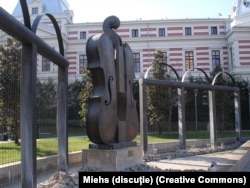 The Broken Violin, the 7-ton centerpiece of Bucharest's Coltea Park, was installed in 2009.