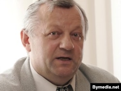 Iosif Syaredzich of "Narodnaya volya" says the independent media is just happy to be left alone.