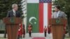 Bush Hails U.S.-Pakistan Partnership