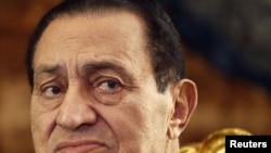 Former Egyptian President Hosni Mubarak at the presidential palace in Cairo, 19Oct2010