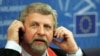 Milinkevich Urges European Travel Ban For Belarusian Officials