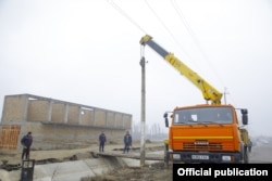 Electricity is installed in Bunyodkor before the governor comes to stay.