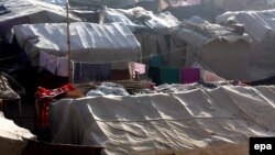 Temporary shelters in the capital, Kabul, for Afghans displaced by conflict (file photo)