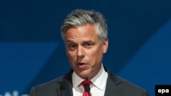 Former Utah Governor Jon Huntsman has reportedly been asked to be U.S. ambassador to Moscow. (file photo)