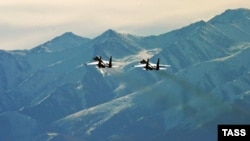 Russian jets train near Kant Air Base, Kyrgyzstan. The new base would be Russia's second in the Central Asian country.