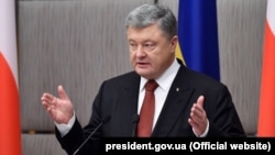 Ukrainian President Petro Poroshenko (file photo)