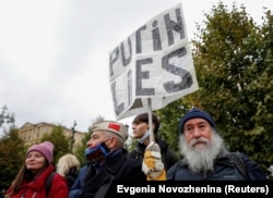 A protester at the demonstration in Moscow on September 25.