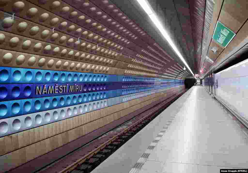 An empty platform shortly before 8 a.m. on March 17.&nbsp;