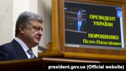 Ukrainian President Petro Poroshenko (file photo)