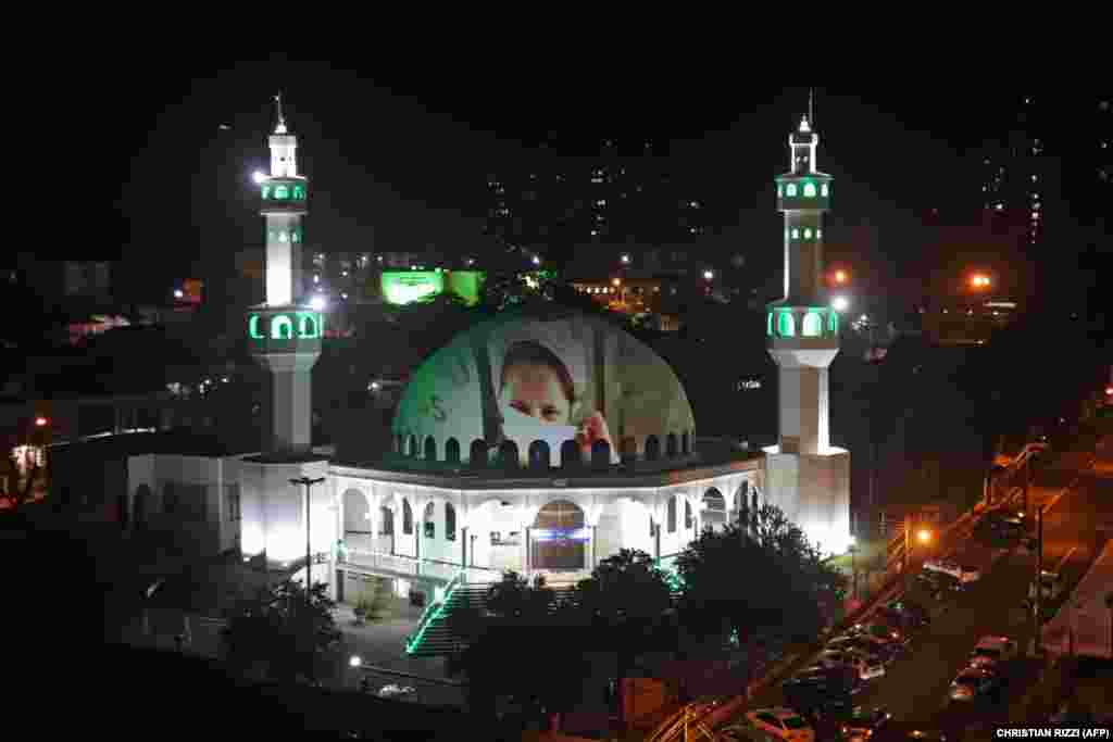 Images of health workers were projected onto the roof of the Omar Ibn Al-Khattab mosque in the Brazilian city of Foz do Iguacu on April 23. It was a tribute to those on the front lines of the pandemic who are caring for coronavirus patients.