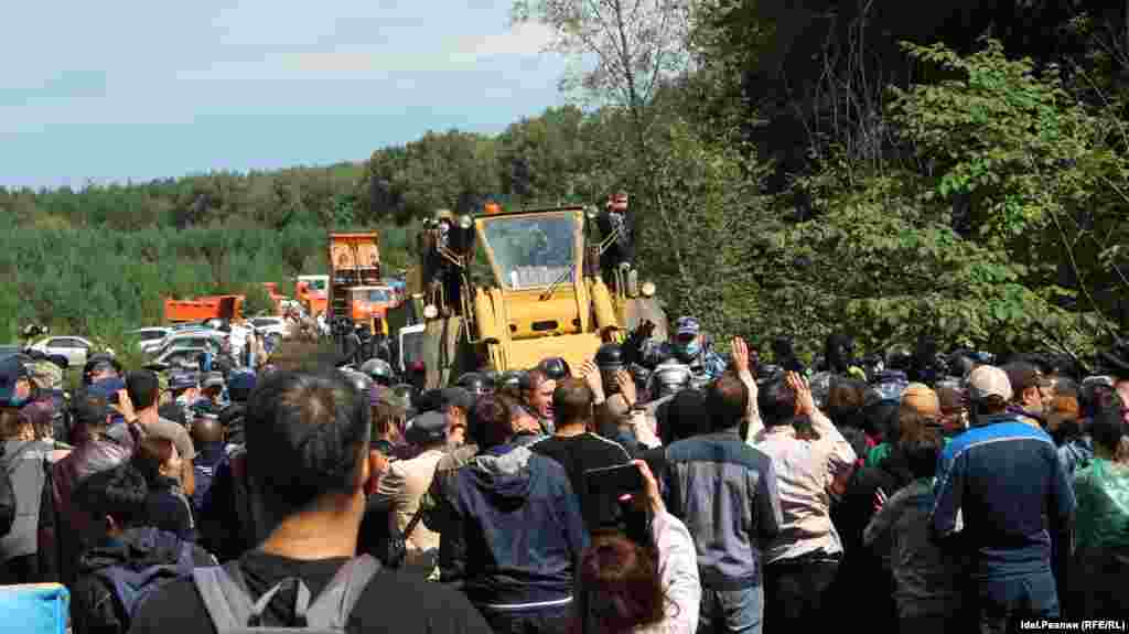 Heavy machinery at the site of clashes