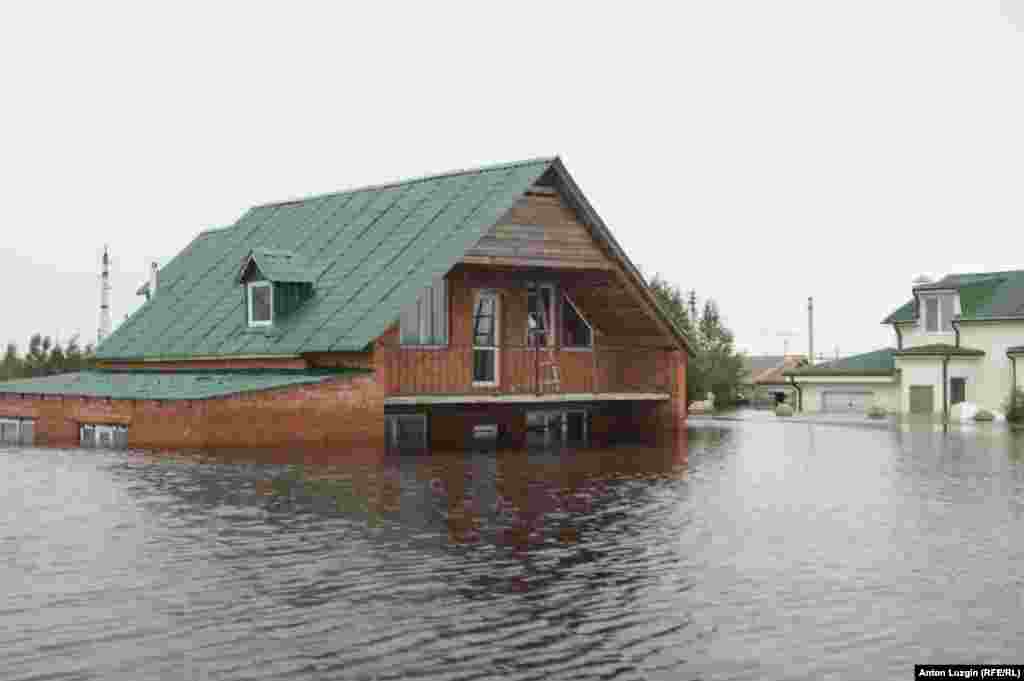 A flooded house in the Amur region