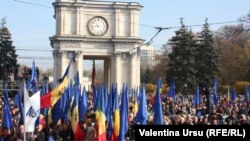 Reliable estimates put the number of participants in the November 3 "pro-Europe" rally in Chisinau at more than 60,000.