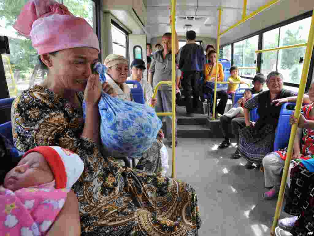 Tens of thousands of ethnic Uzbeks -- mostly women, children, and the elderly -- have fled the violence in southern Kyrgyzstan and sought refuge in neighboring Uzbekistan. The UN's special envoy in Bishkek, Miroslav Jenca, says their number may soon pass 100,000. Regional media report Uzbekistan has closed its border with Kyrgyzstan, however, citing its inability to cope with the large number of refugees.