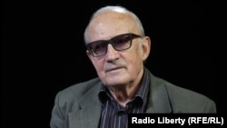 Russian scientist and political analyst Andrei Piontkovsky wrote on Twitter, "The Investigative Committee and the prosecutor's office are fighting for the right to kill a 76-year-old man."