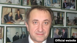 Former Ukrainian Economy Minister Bohdan Danylyshyn (file photo)