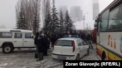 Serbs blocked the road for the bus full of asylum seekers on November 27.