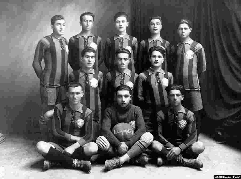 The soccer team of the Armenian General Benevolent Union in Aleppo (1929-30)