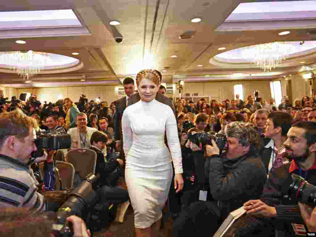 Entering a hall to speak to the press at her campaign headquarters in Kyiv.