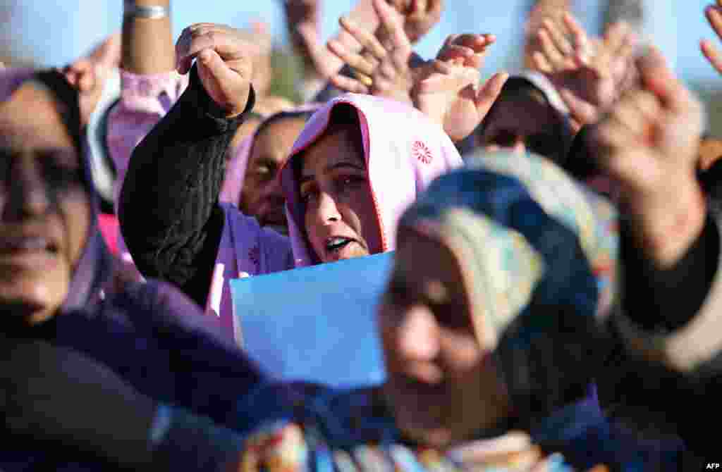 Pakistani polio-vaccination workers demonstrate against the recent killings of their colleagues in Islamabad on December 19. Militants suggest &quot;infidels&quot; are behind polio-eradication efforts. (AFP/Aamir Qureshi)