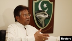 Former Pakistani President Pervez Musharraf says he plans to return to Karachi to take part in the May elections.