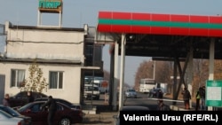 Yevgeny Shevchuk said that Moldovan citizens coming into Transdniester would still be checked until Chisinau allowed for an easier flow of goods coming from Transdniester.