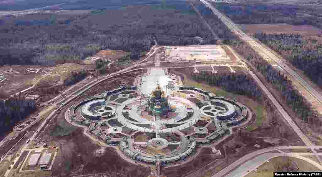 An aerial view of work under way on the Resurrection of Christ Cathedral, the main cathedral of the Russian Armed Forces, which is due to be completed in time for the 75th anniversary of the Soviet Union&#39;s defeat of Nazi Germany on May 9.