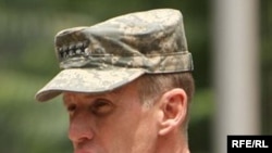 US General Stanley McChrystal in Kabul (file photo)