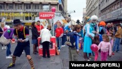 A rally in downtown Belgrade on September 27 sought to promote "traditional" family values ahead of the abortive Gay Pride march the next day.