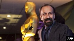 Iranian director Asghar Farhadi: "I proudly offer this award to the people of my country."