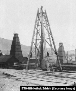 An oil derrick under construction